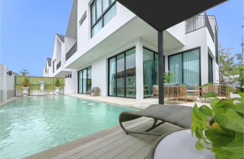 Bangtao Pool Villa - Villa Solencia