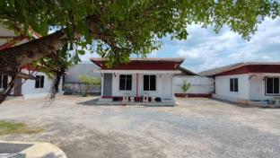 Banmeesuk Resort Suratthani