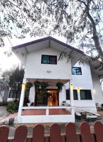 Bann White Chalet Khaoyai