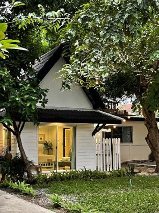 BanRubLom Farmhouse, Rayong, Private Swimming Pool