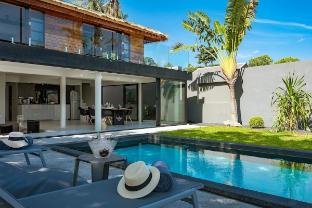 Beach Front Bliss! Your dream villa awaits