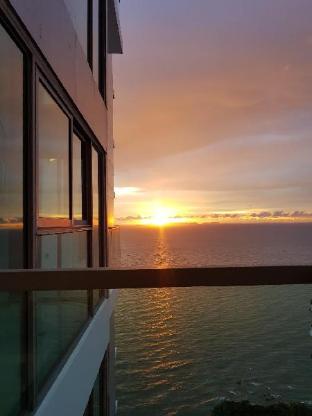 Beach front Condo Sea View Wong Amat Tower