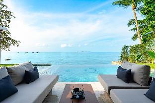 Beachfront 4BR Villa w/ Staff &amp; Infinity Pool