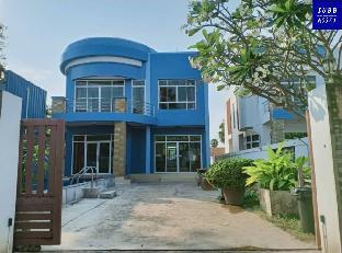 BeachFront 6 bedroom Poolvilla | Pranburi Beach
