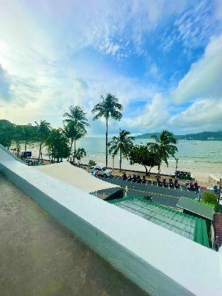 Beachfront Apartment Sea View