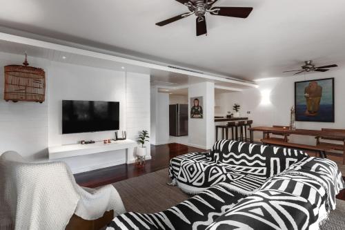 Beachfront Elegance in Laguna Phuket
