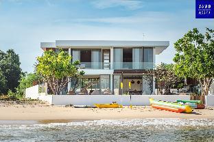 Beachfront Modern Luxury Poolvilla | Cha-am