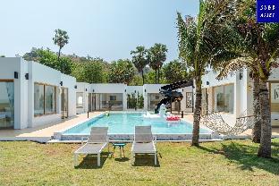 Beachfront Poolvilla For 60 Persons | Khao Tao