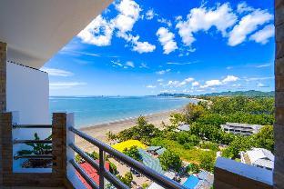 Beachfront Studio Condo-Seaview (BW1)