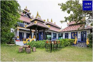 BeachFront Thai Lanna Style Poolvilla | Pranburi