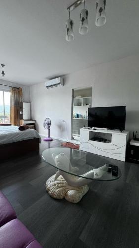 Beautiful and bright condo Kathu