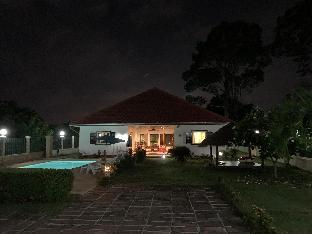 Beautiful House with Pool near beaches in Ban Phe