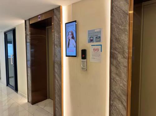 Beautiful Studio Room Near MRT