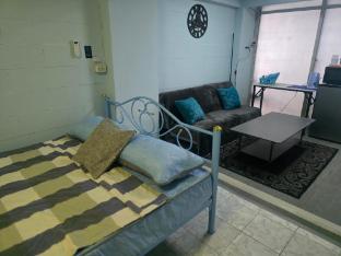 Beautiful Studio with nice living room with WiFi