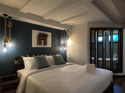 Belivin&#039;98 Sense of Pier Sathon