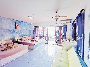 Belle Cose Guesthouse / 4 person Room/ King+Queen
