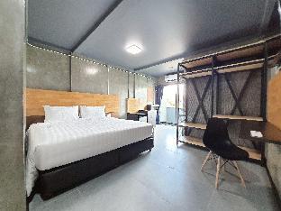 Billions loft Inn - Suk Sawat 14