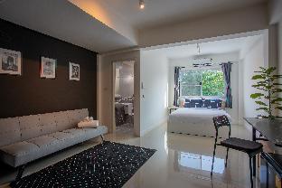 Black Turtle - Wolf Room with Private Bathroom