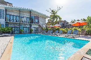 Blue Bell Resort 12BR Sleeps 24 w/ Pool in City