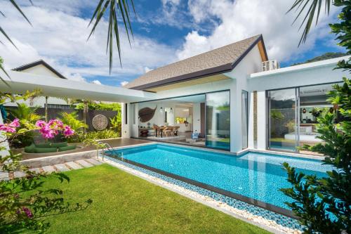 Blue Coral Luxury Villa - Naiyang Beach