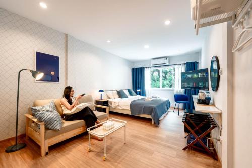 Blue House 191 Hometel - 3 mins to BTS Saphan Taksin
