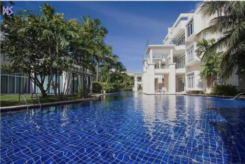 Blue Lagoon Huahin - Pool Access