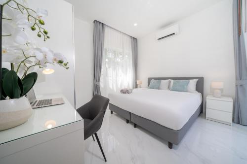 Brand New 3 Bedroom Villa in Rawai- v18 t