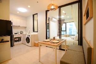 Brand new condo-airport link/MRT sky swimming pool