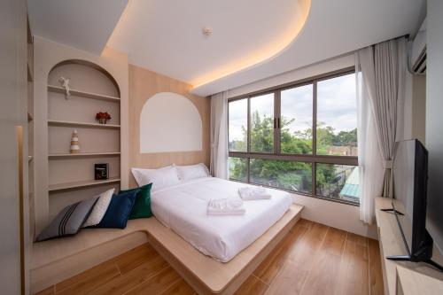 Brand-New Fantasea Condo Kamala, near Fantasea Show &amp; Beach