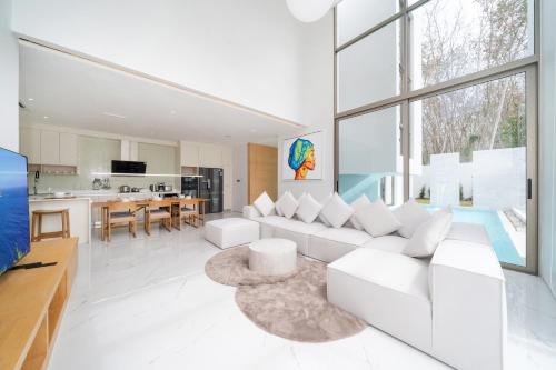 Brand New & Modern Luxury 4BR Pool Villa in Residence Lux Pride 2 V12