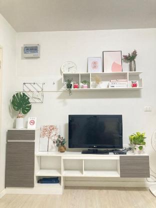 Bright &amp; Modern Condo