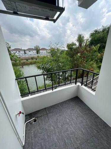 Budget Comfy rooms Suvarnabhumi Airport