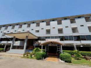 Cabbages &amp; Condoms Hotel Ratchaburi