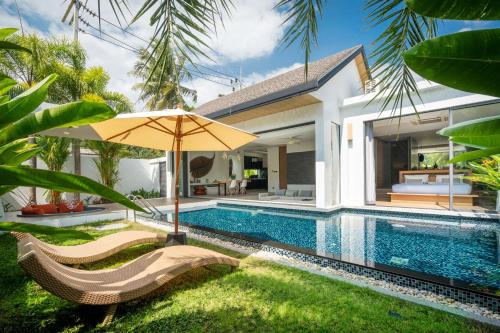 Calypso Villa Phuket - Naiyang Beach