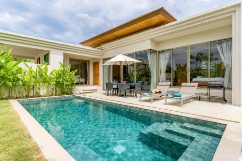 Casa Azure 19 - Brand New Villa with Private Pool and Gym with 24-7 Security - Just 15 Min to Bangta