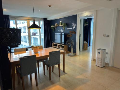 centara avenue 2br smart tv wifi