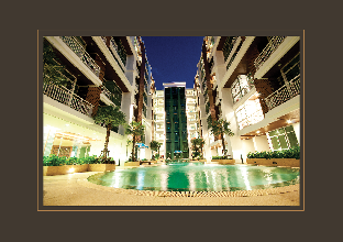 Central 1 bedroom apartment balcony and city view