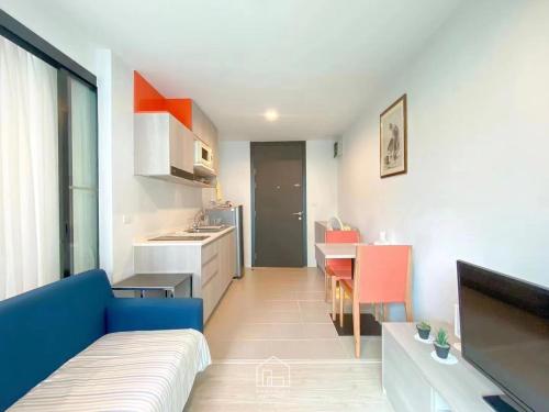 Centrio Condominium Twin bed room