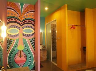Cha-ba Pool Suite