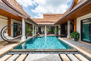 Champagne Villa, Luxurious Tropical Pool Villa