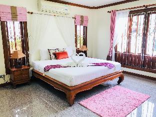 Chanapa mountain pool villa phuket 240 sq.m
