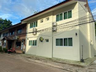 Chao Mueang Motel
