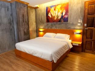 Chaphone Guest House