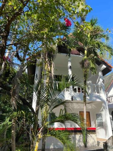 Charming Villa Suite with Cozy Terrace near Beach