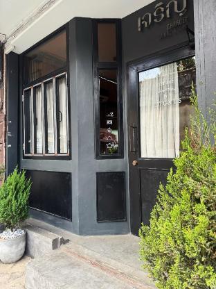 Charoen Private Hostel