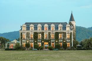 Chateau de Khaoyai Hotel & Resort