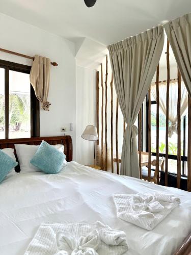 Chic house on the beach