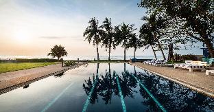 Chonchalet beach front villa