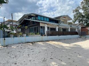 Chumphon Beachfront Oasis