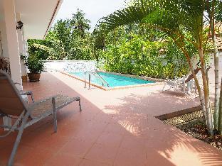 Coco Pool Villa Bangsaphan
